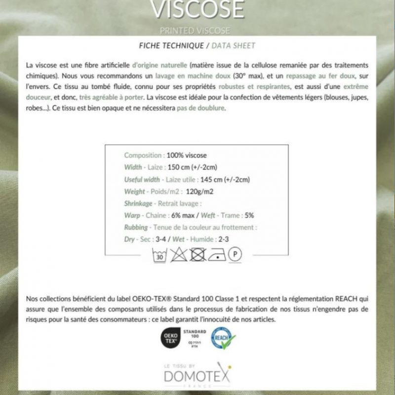 Viscose à fleurs blanches et roses sur fond rouge