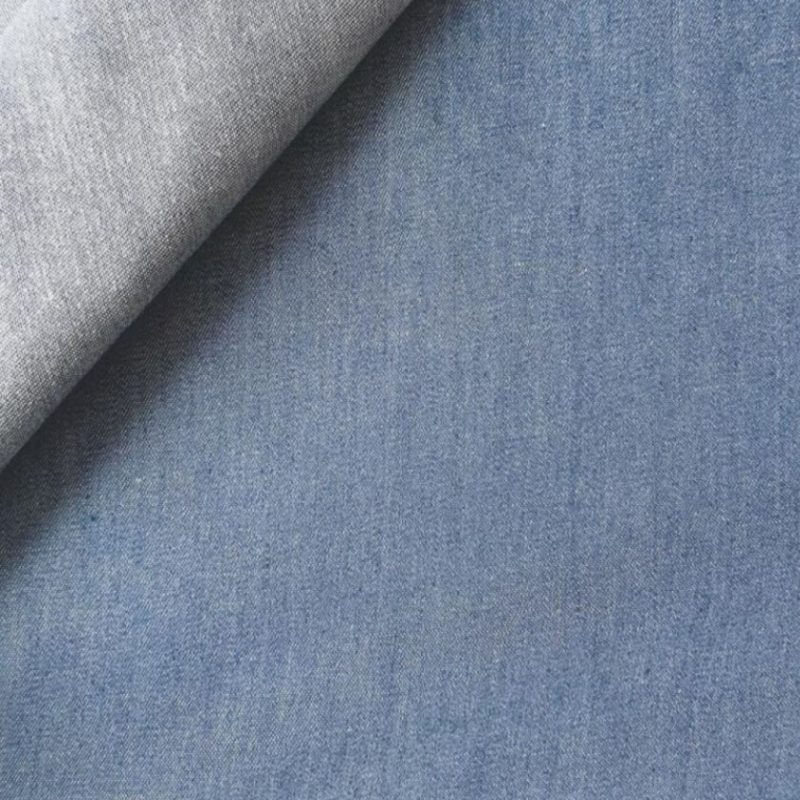 Denim brut épais bleu lavé